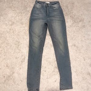 LIGHT HIGH WAISTED DENIM JEANS